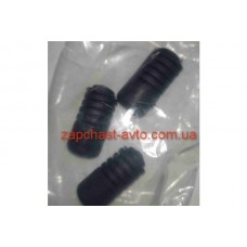 Отбойник крышки багажника Accent, Rio, 06-10 Mobis 81738-31110